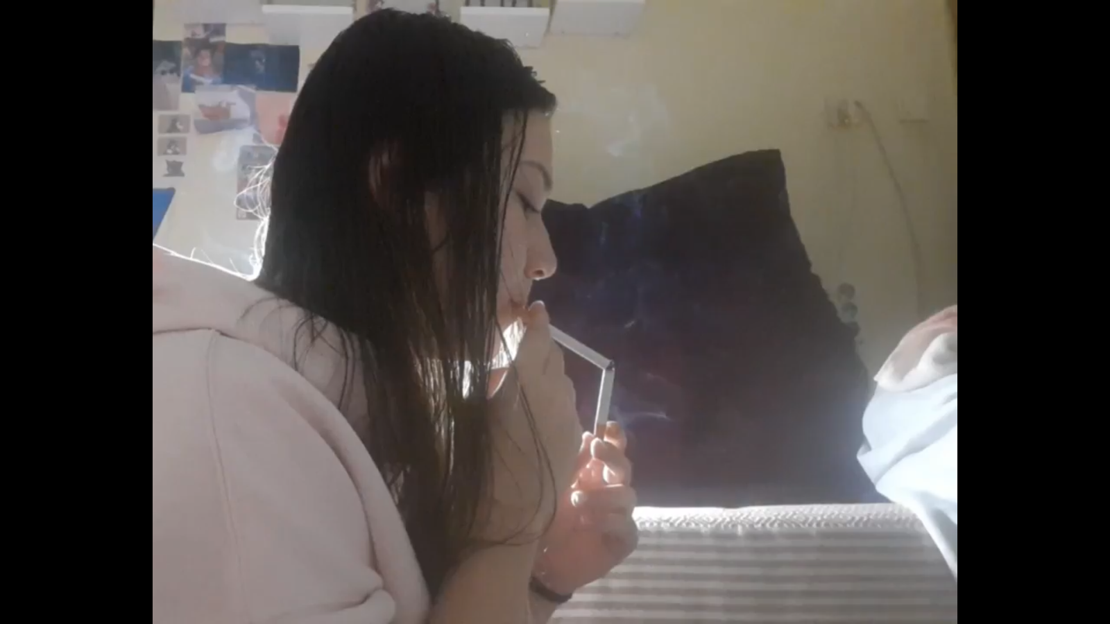Multiples Smoking Yuliana